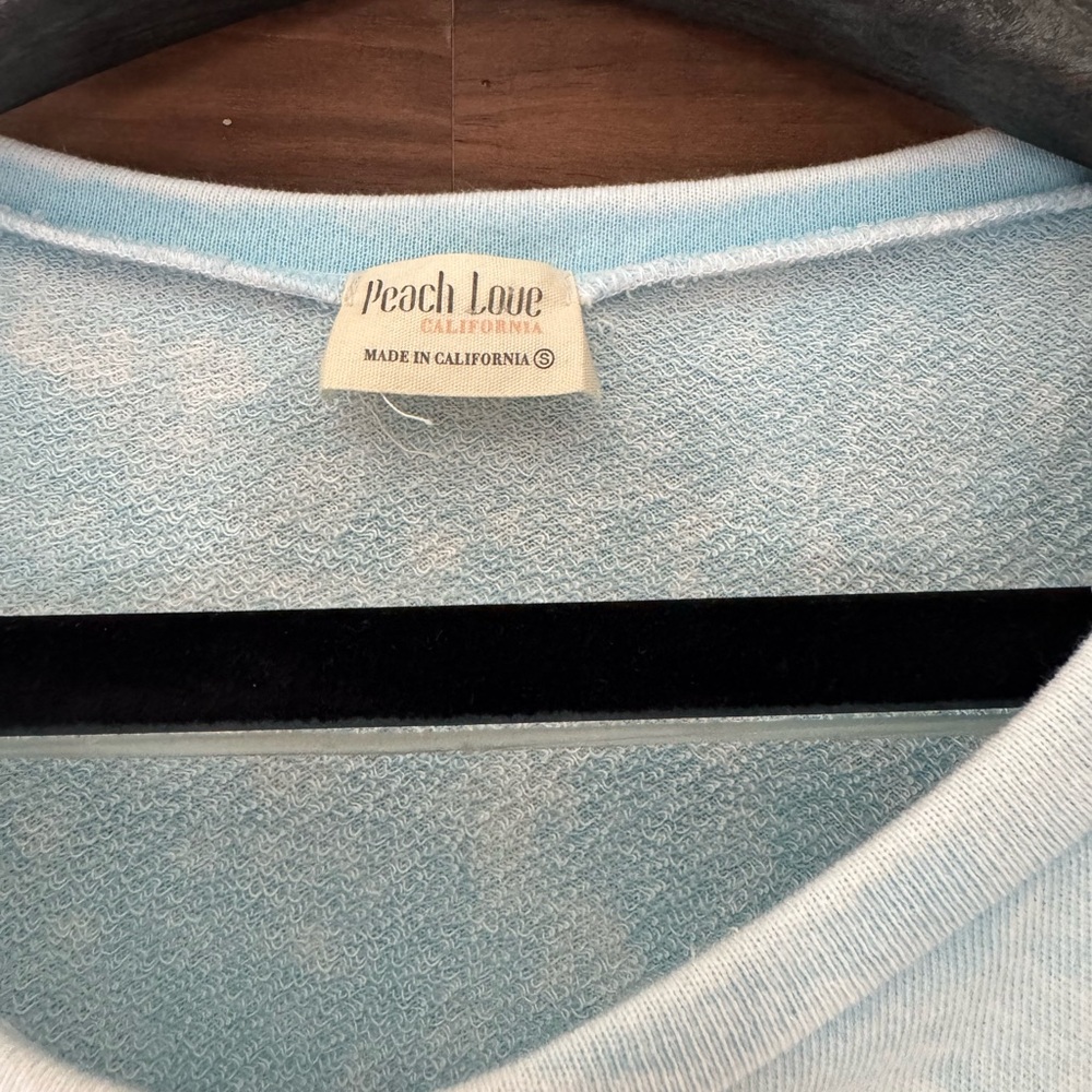 Peach Love California Sky Blue Puff Sleeve Top - Picture 4 of 4